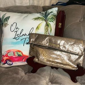 VICTORIA SECRET NWT! Gold Sequence Make Up Case Zippered